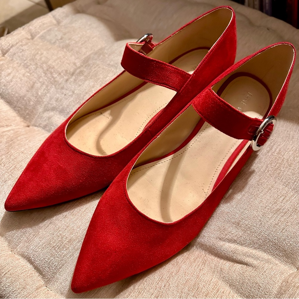 Nine West Mary Jane flats